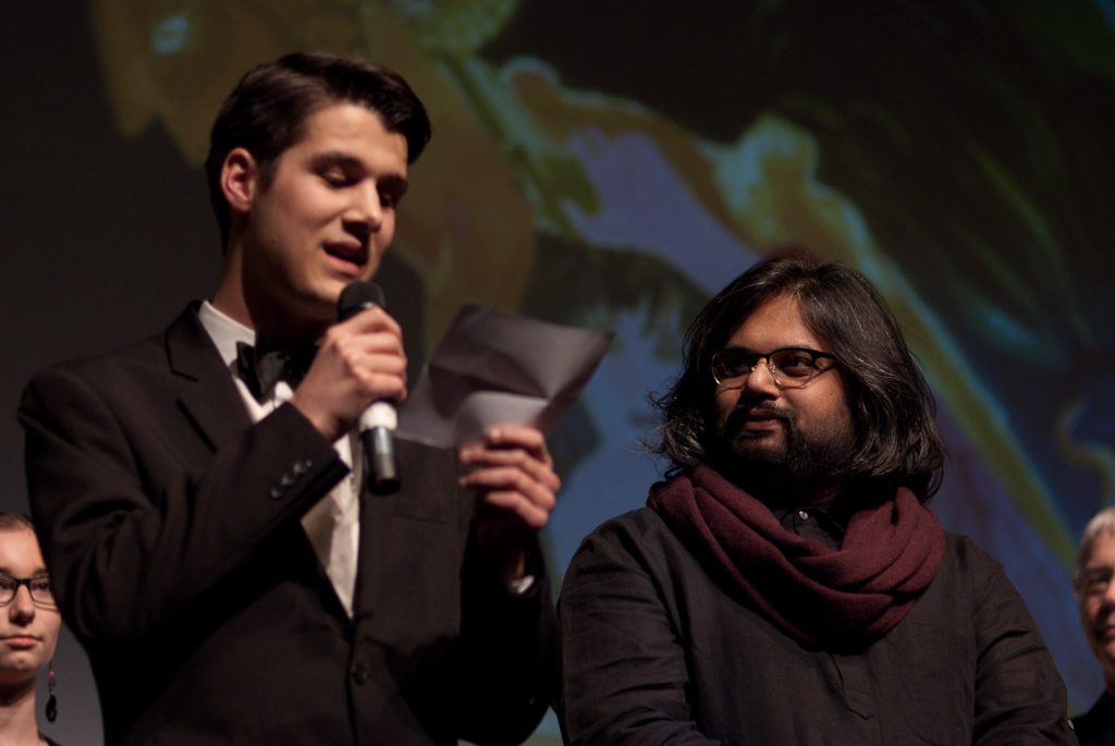 Shonali Bose et Pierre Convers lors de la remise des prix